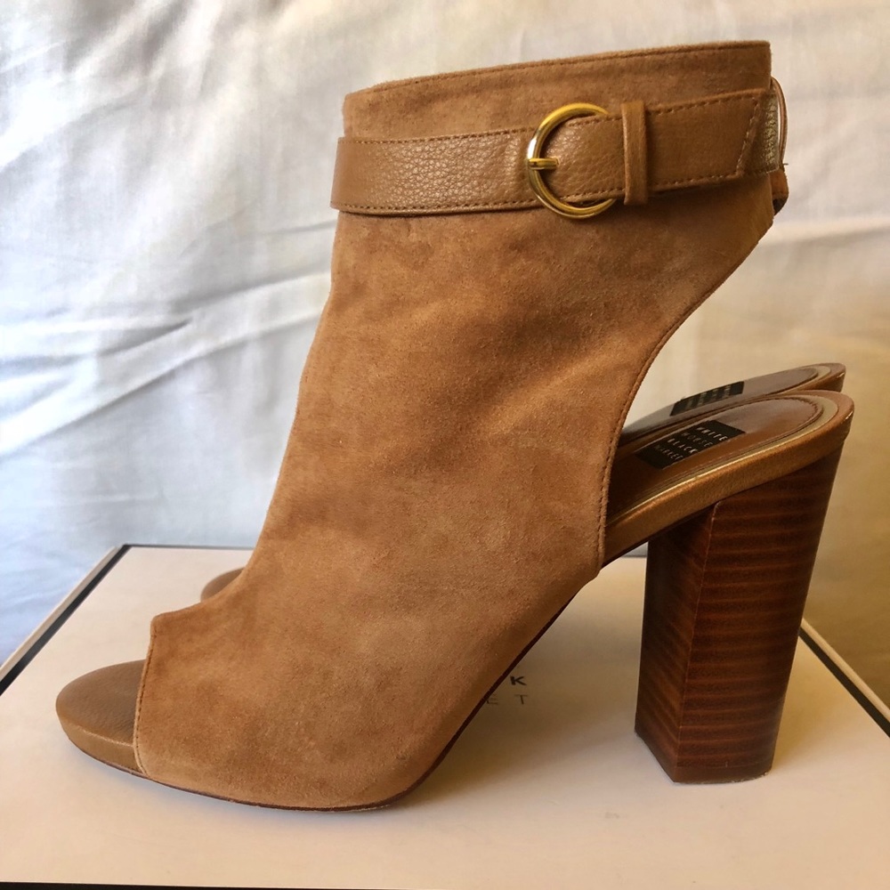White House Black Market Bootie Size 9
